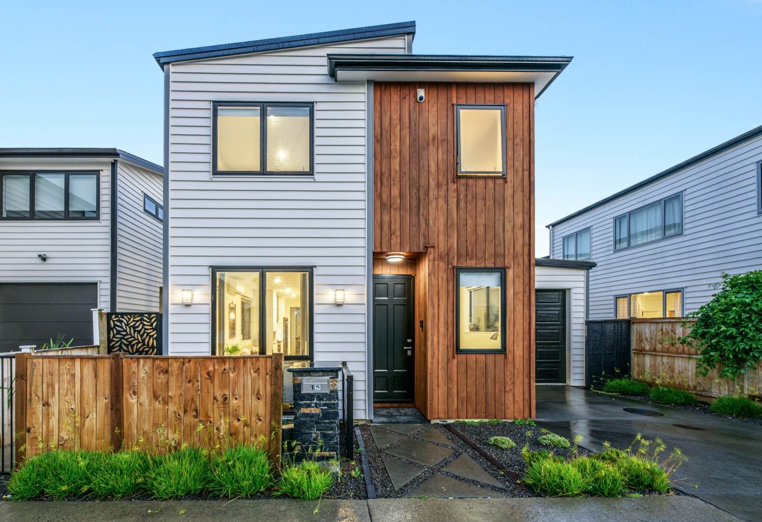 Hobsonville - 5 Bedroom House with 3.5 bathrooms photo