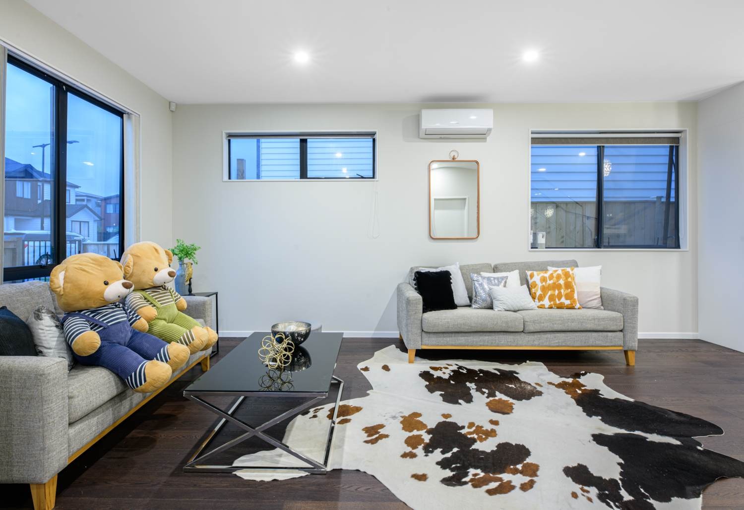 Hobsonville - 5 Bedroom House with 3.5 bathrooms photo