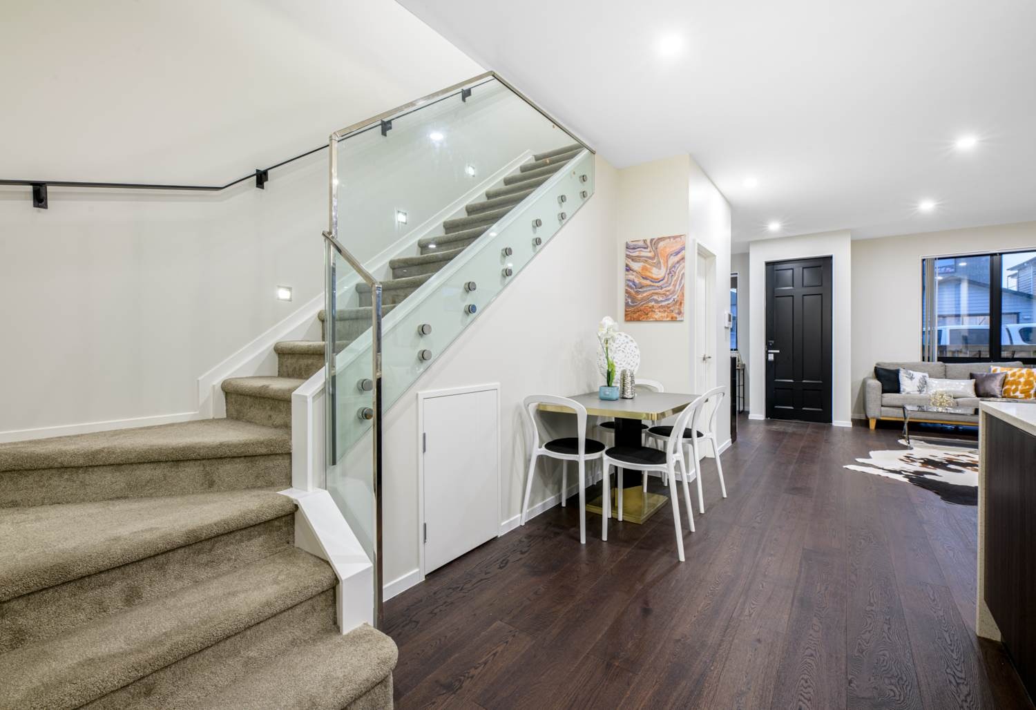 Hobsonville - 5 Bedroom House with 3.5 bathrooms photo