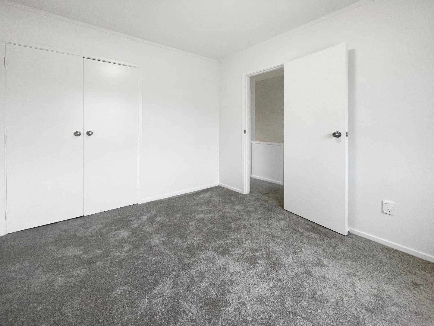 Ellerslie - 2 Bedroom, 1 Bathroom photo
