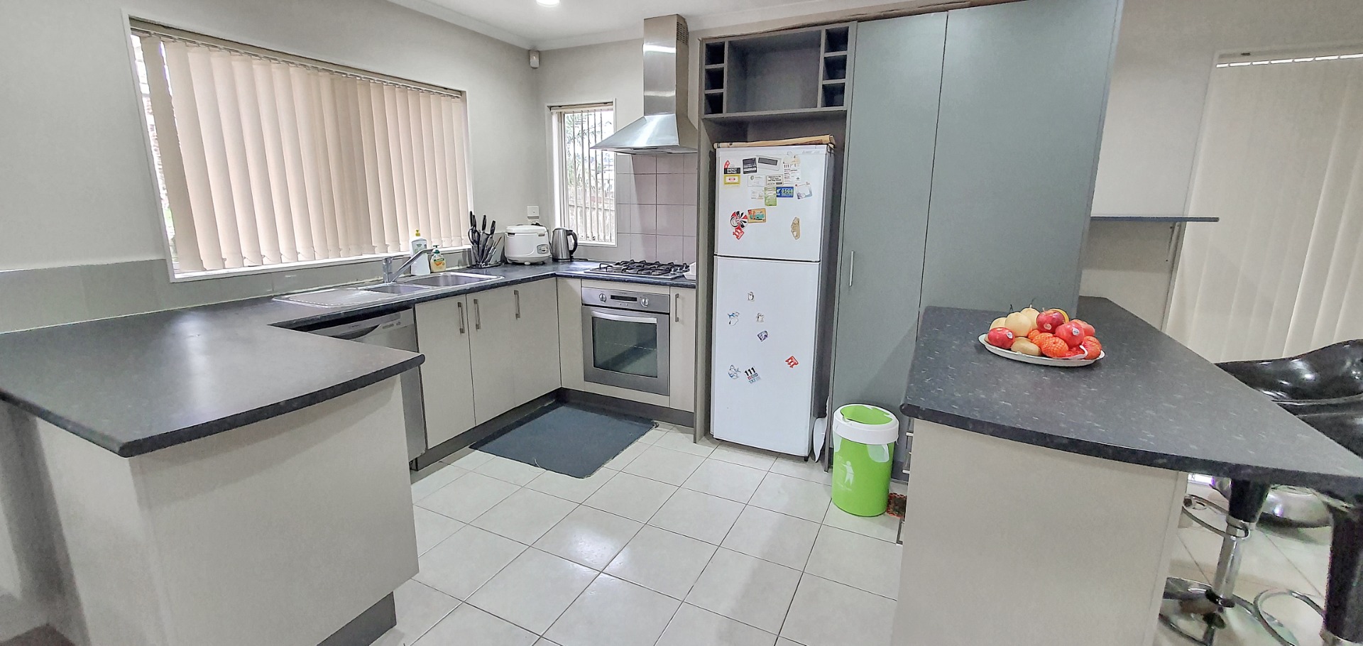 MANUREWA - 4 Bedroom Home  photo