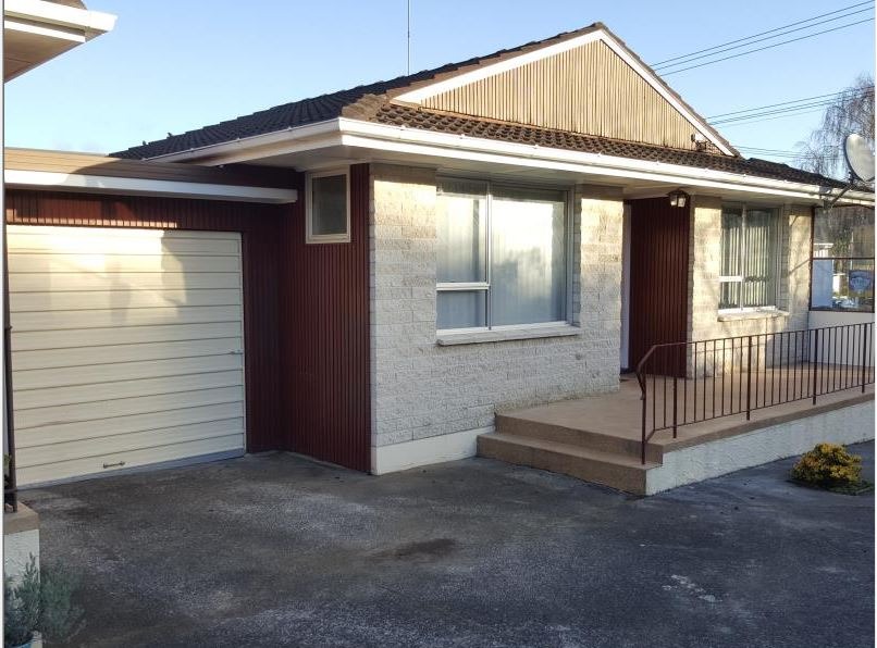 MT ALBERT - 2 bedroom unit with a garage photo