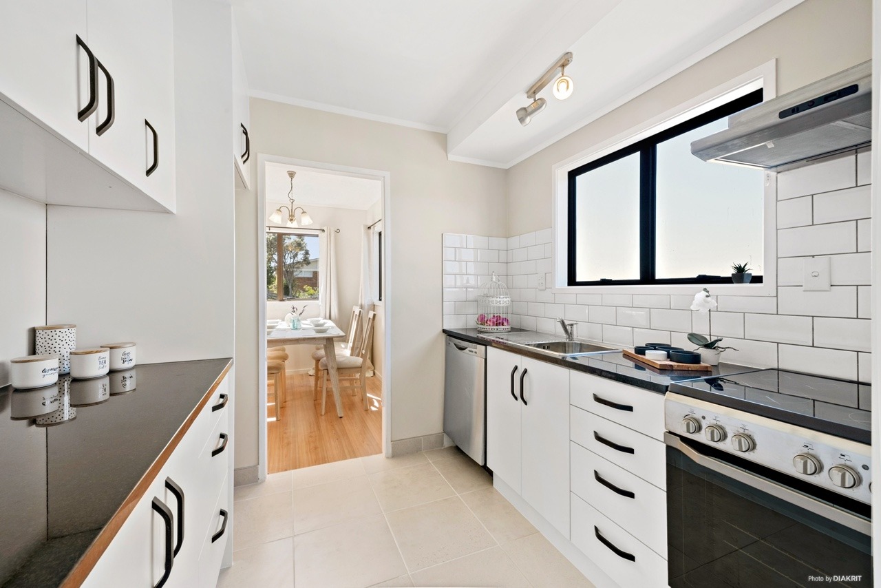 Totara Vale, 3bedroom  photo