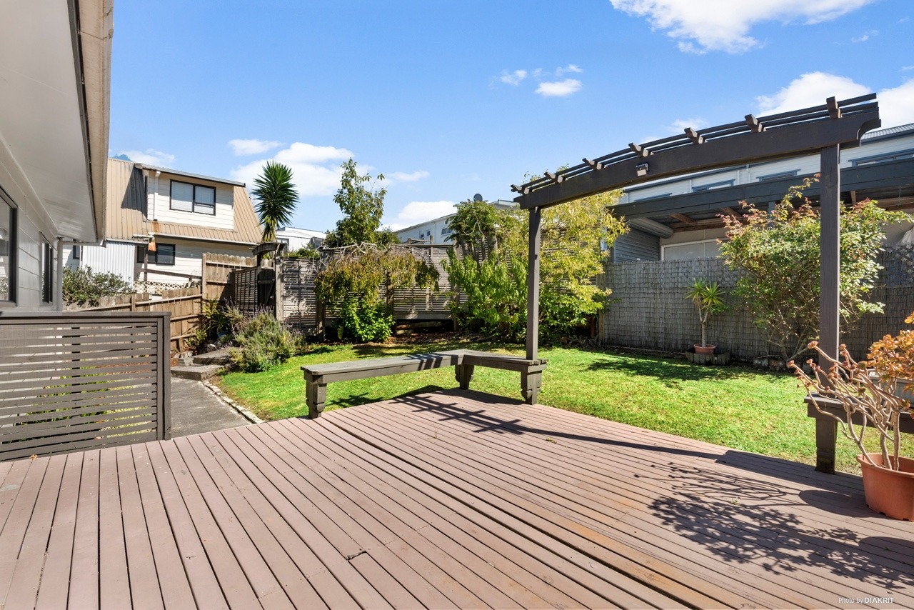 Totara Vale, 3bedroom  photo