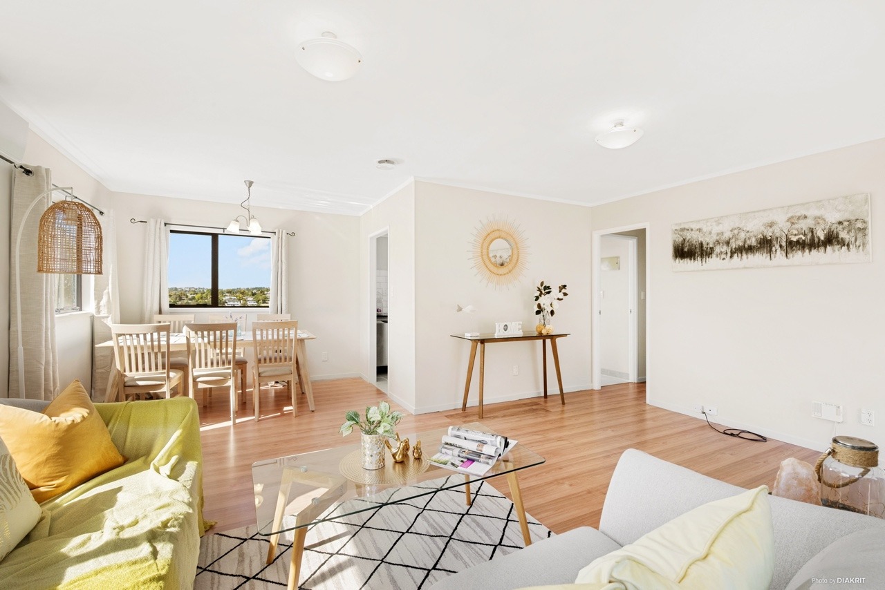 Totara Vale, 3bedroom  photo