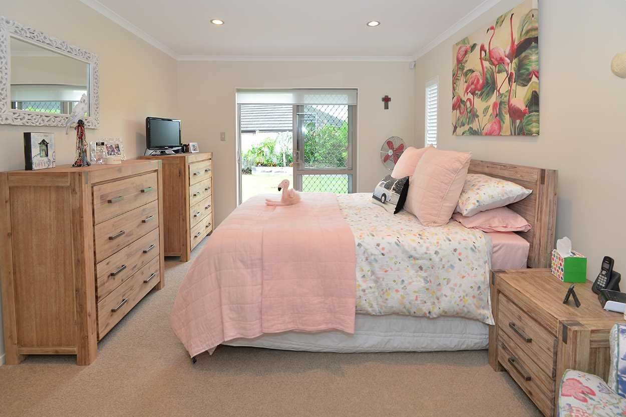 ONE LEVEL LIVING AT IT'S BEST- MILLWATER 4 BEDROOM! photo