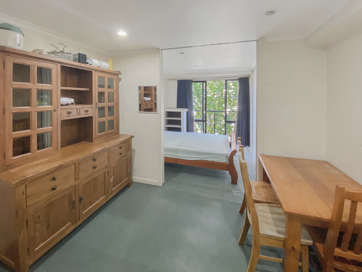 CITY CENTRE - Studio Apartment - Available NOW! photo