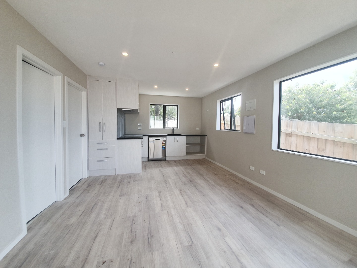 2 Bedroom Unit in Browns Bay  photo