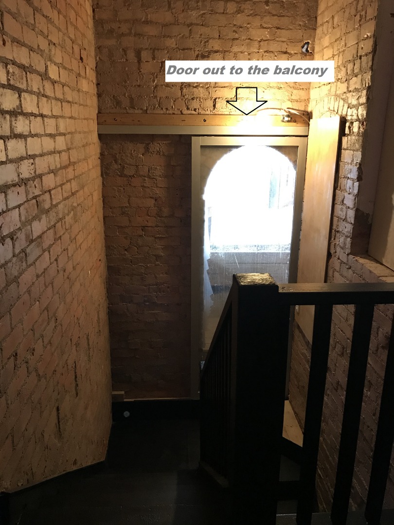 Character 3-level property in CBD photo