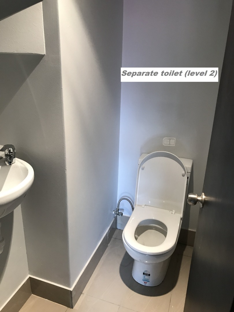 Character 3-level property in CBD photo