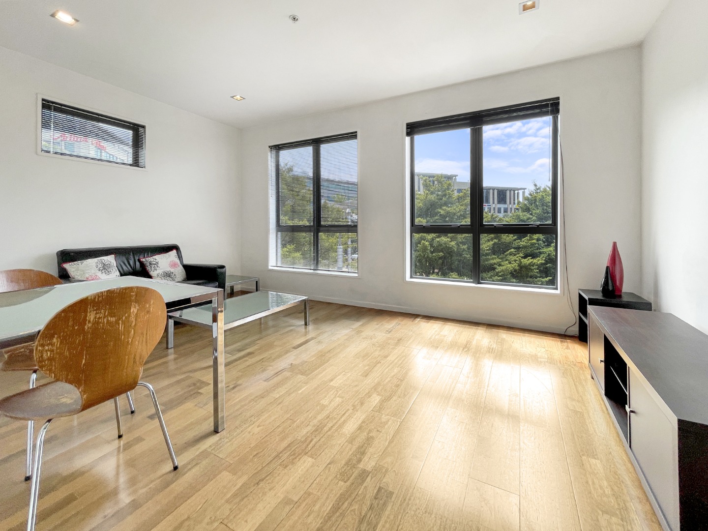 Hudson Brown - 1 Bedroom photo