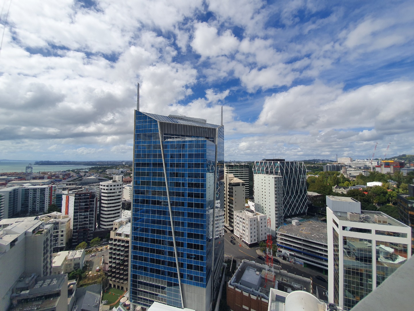 CITY CENTRE - 1 Bedroom Apartment with Amazing Views photo