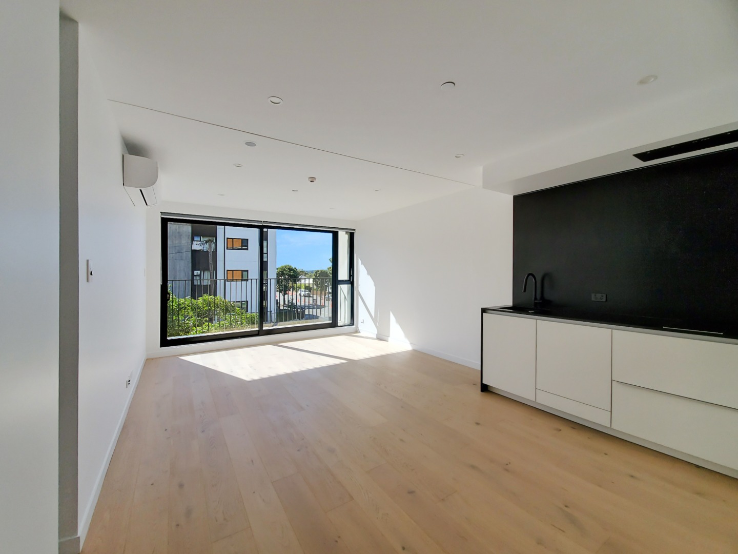 Lovely one bedroom apartment photo