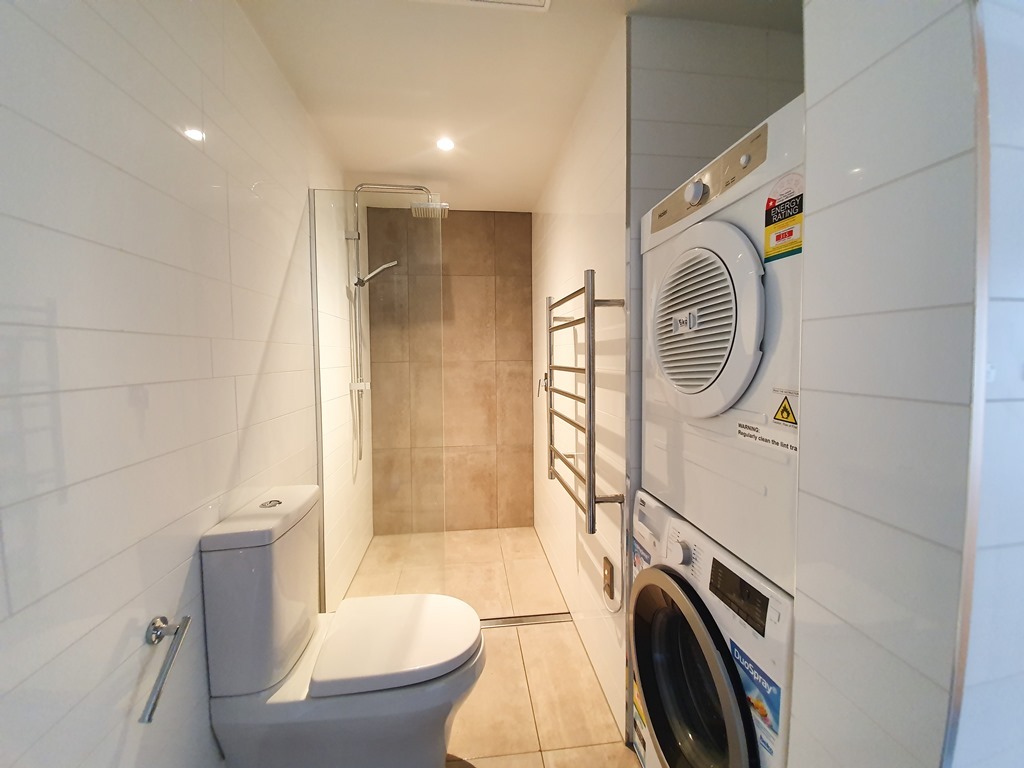 CITY CENTRE - 2 Bedroom Apartment Close to Universities  photo