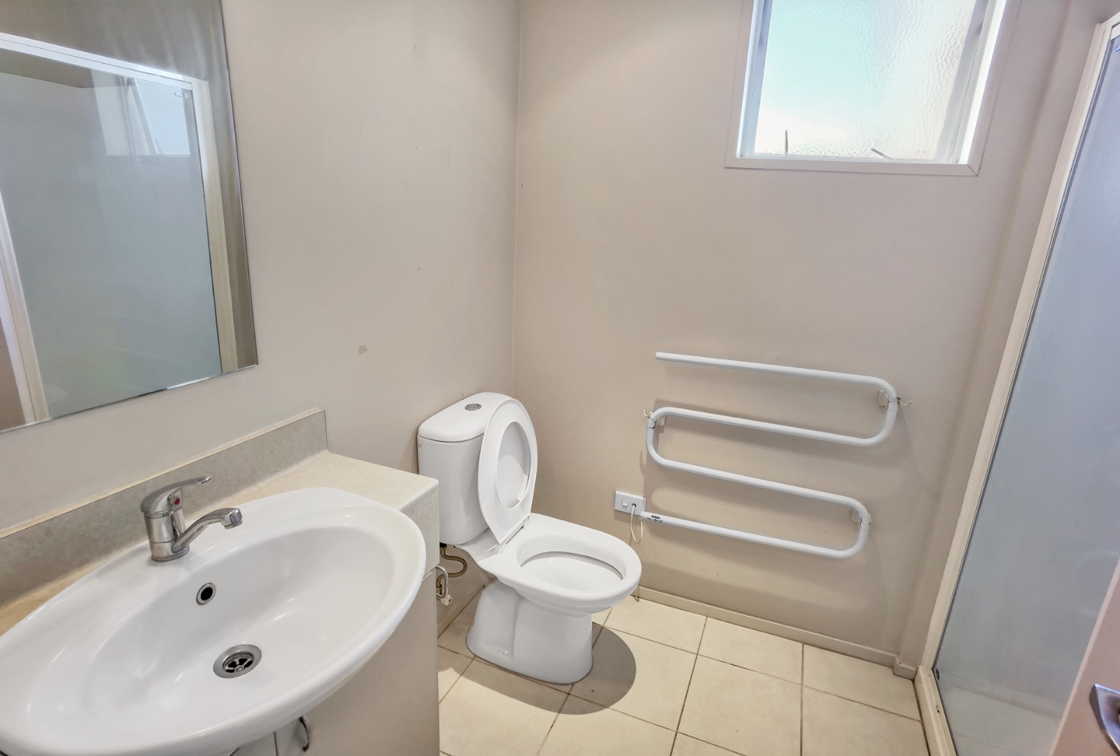 East Tamaki - The 2 bedrooms family home photo