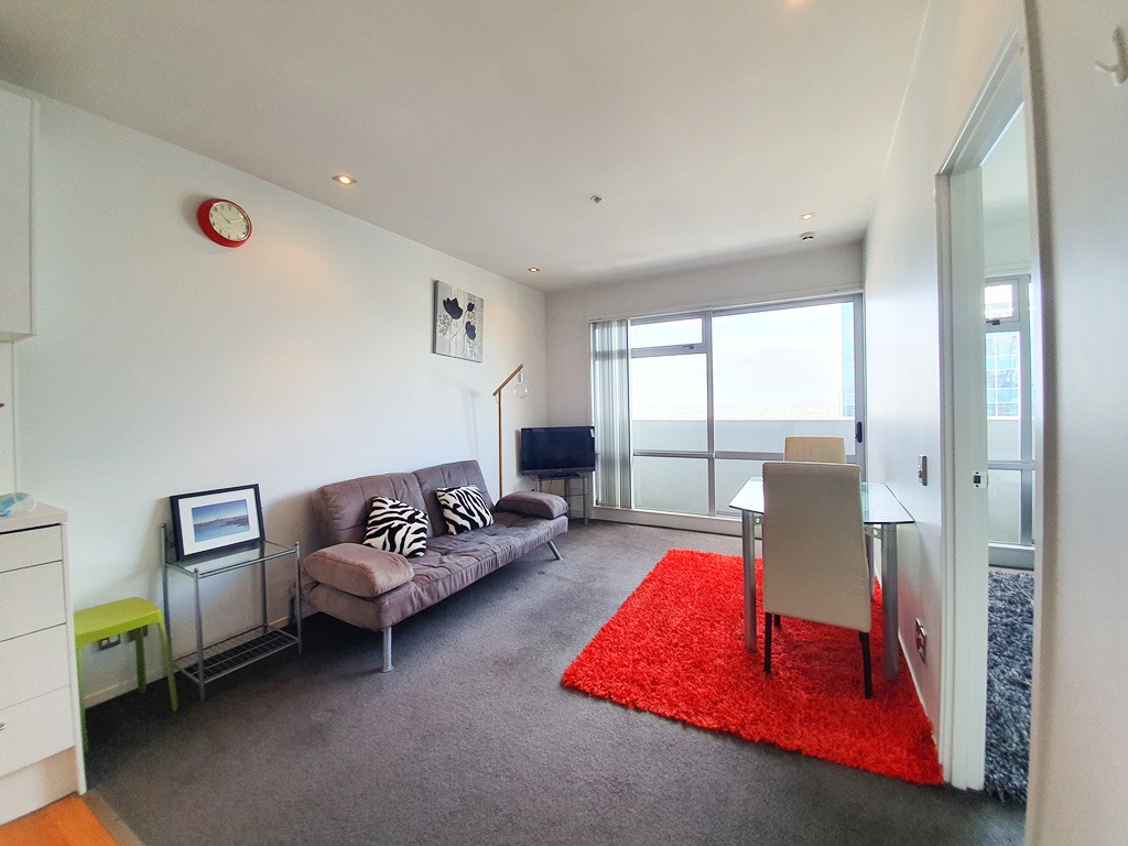 CITY CENTRE - 1 Bedroom Apartment with Amazing Views photo