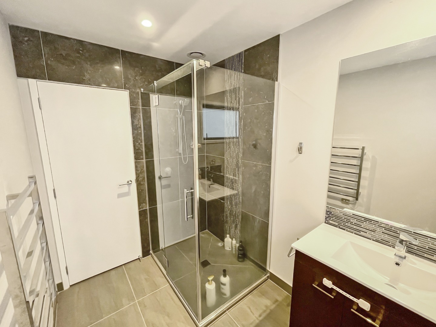 Hobsonville, 3 Bedroom photo