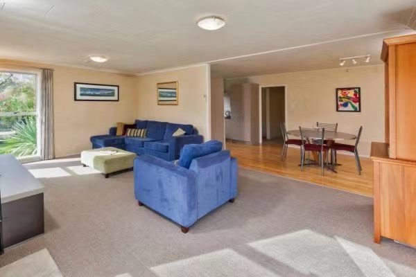 5 bedroom Family Home in Half Moon Bay photo