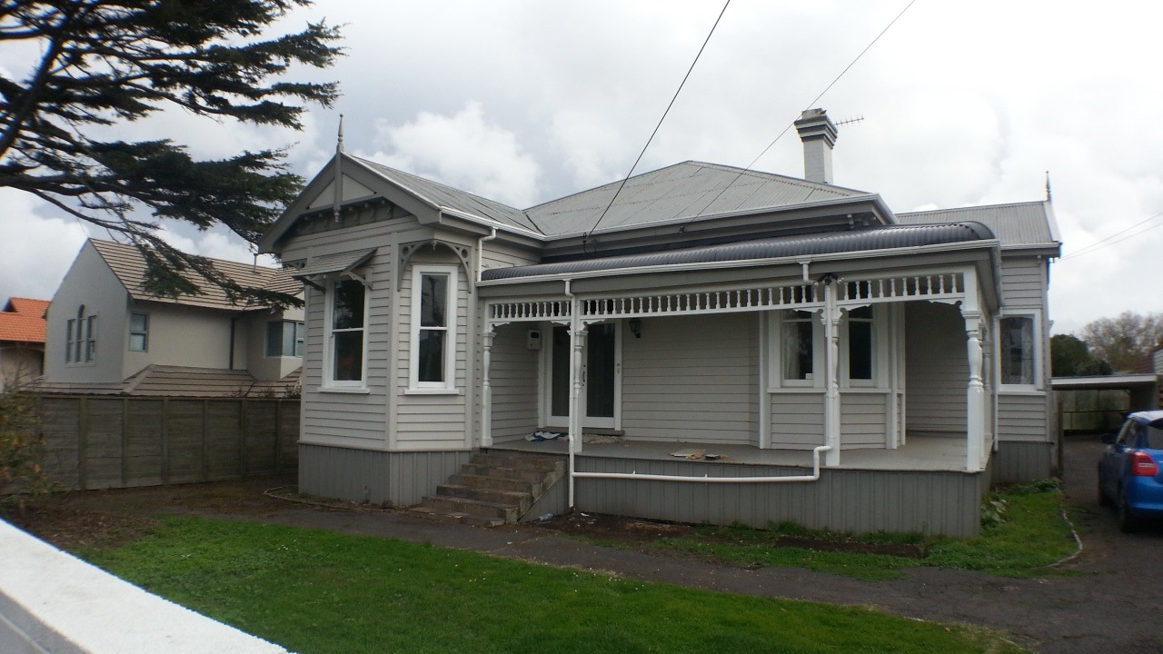 EPSOM - Double Grammar Zone or Groups photo