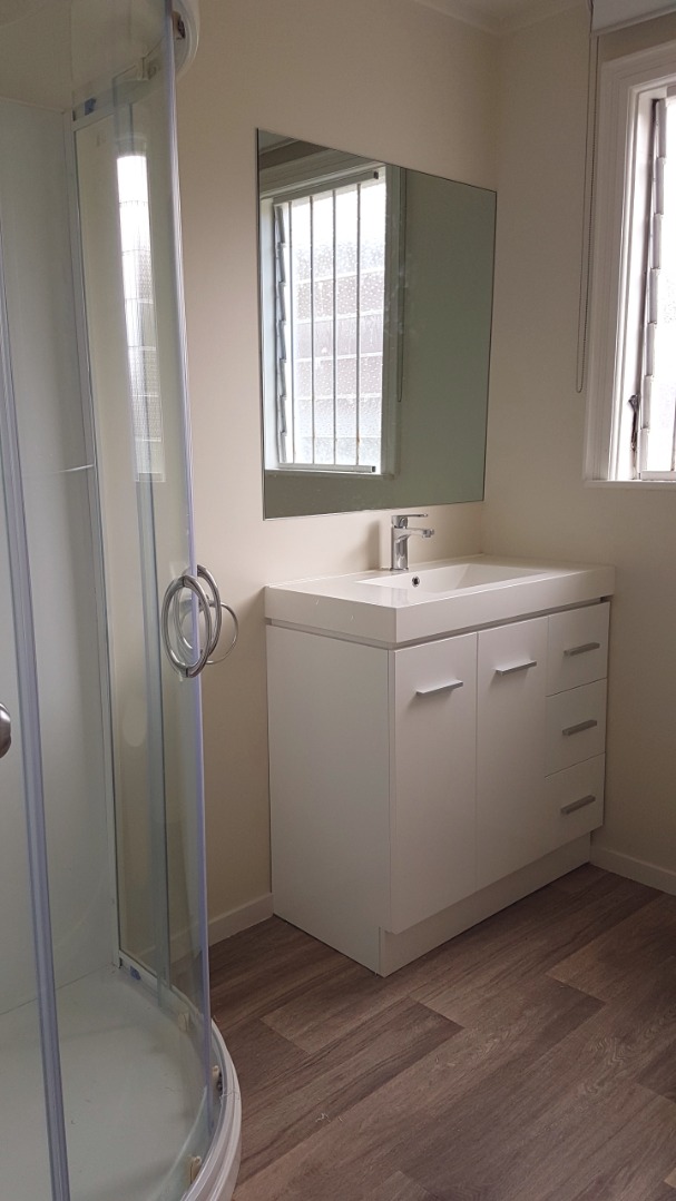 EPSOM - Double Grammar Zone or Groups photo