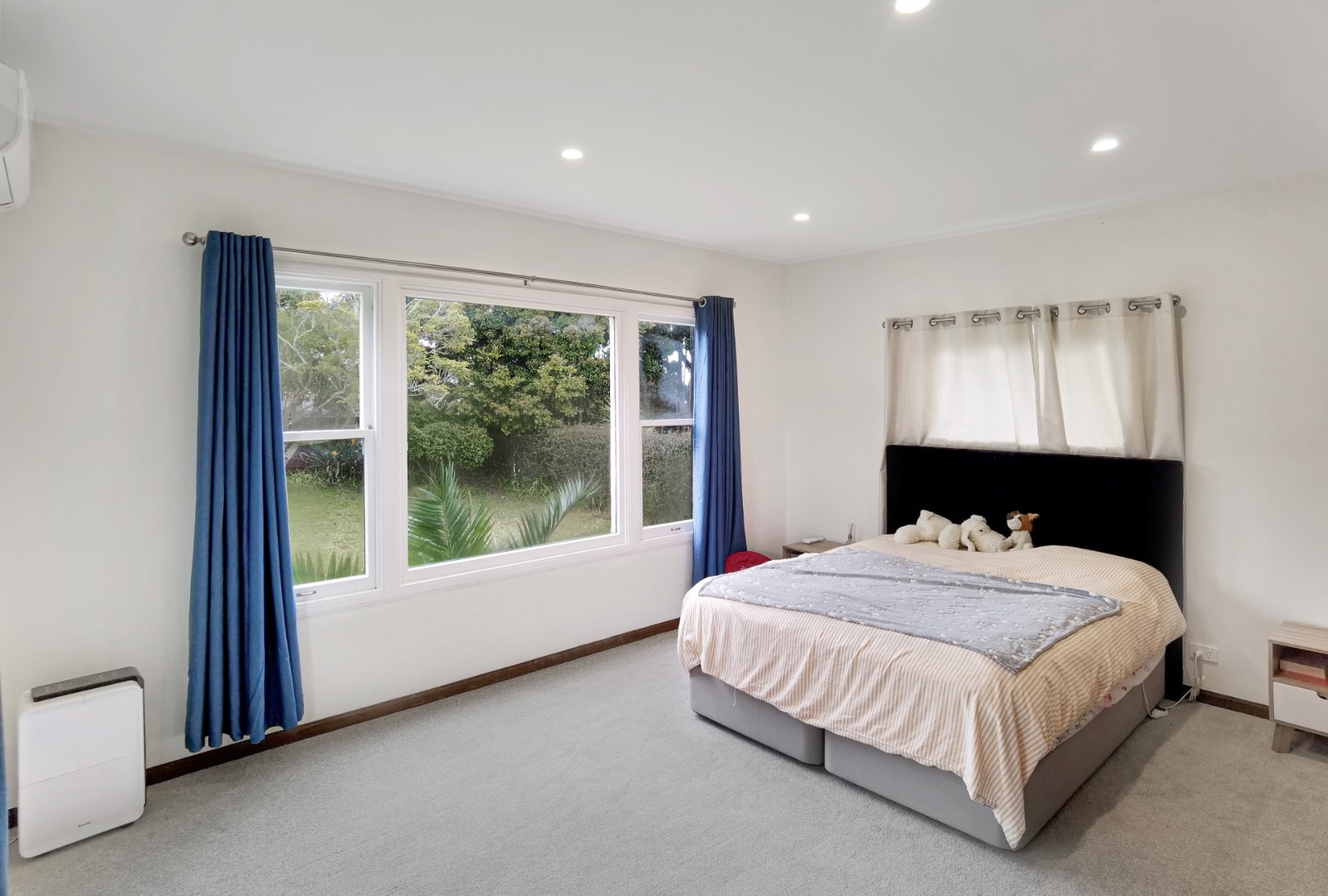 REMUERA -  3 bedroom family home photo