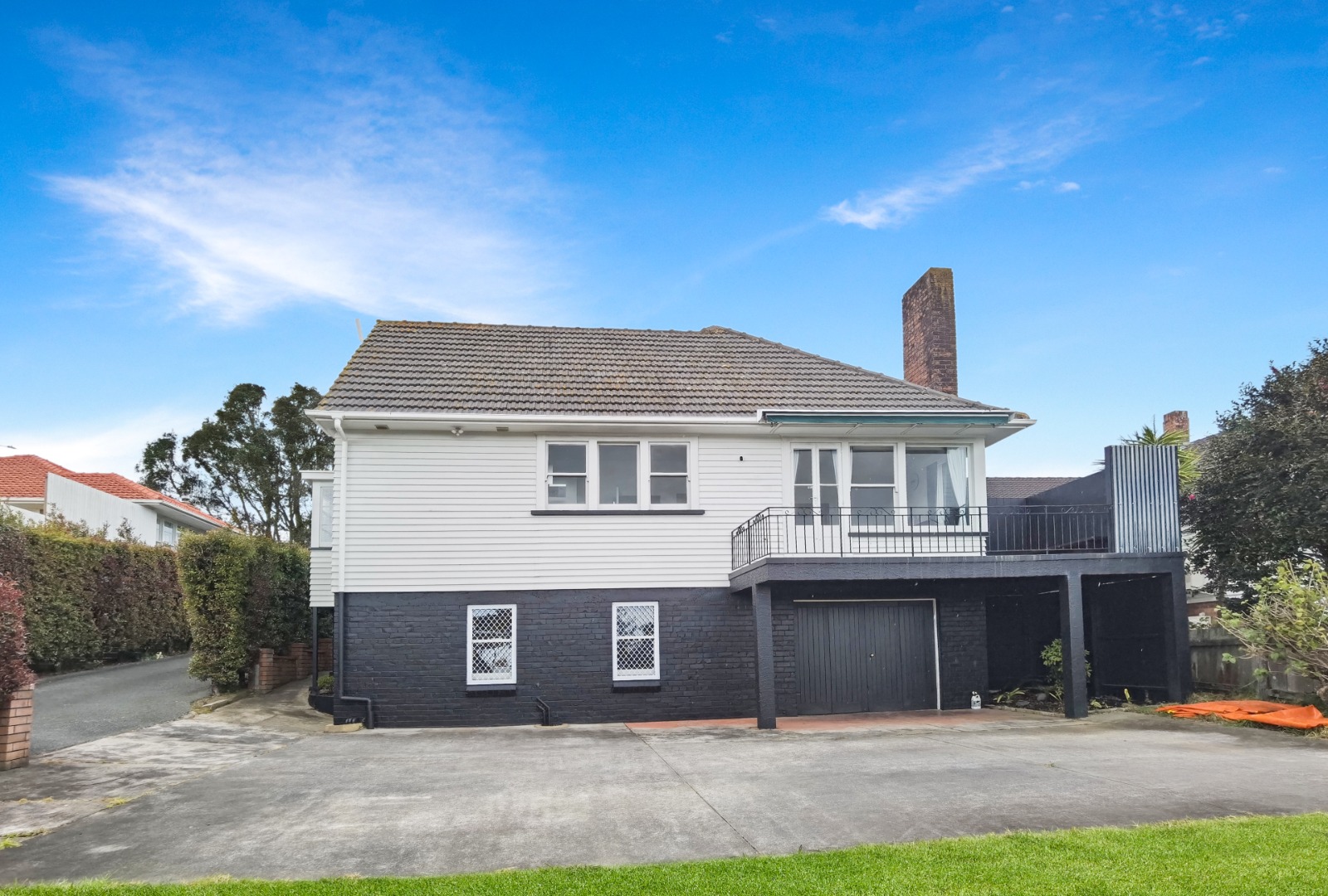 REMUERA -  3 bedroom family home photo