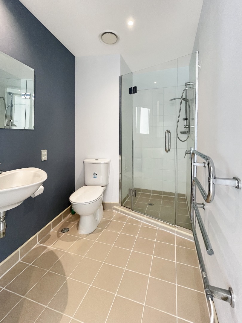 The Mirage - 2 Bedroom, 2 Bathroom, 2 Carparks photo