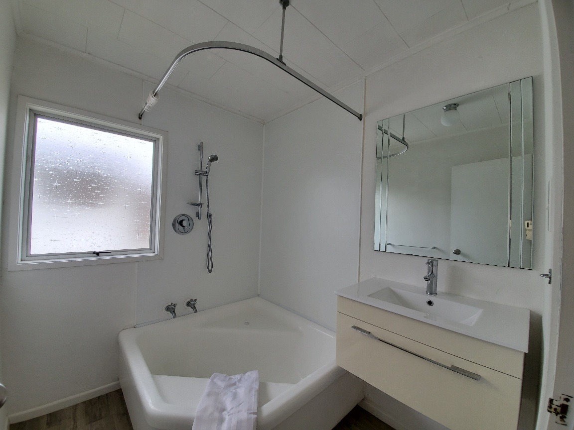 BROWNS BAY - 3 Bedroom Townhouse photo