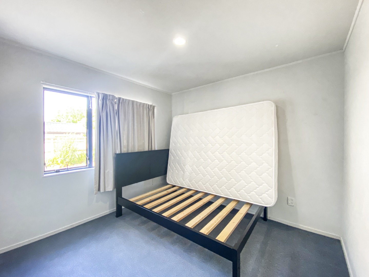 ELLERSLIE - 3 Bedroom House in a good location photo