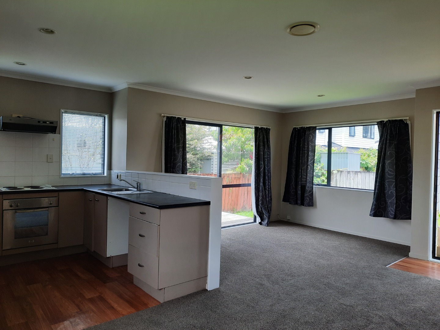 Kelston, Auckland photo