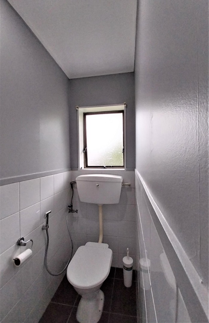 Sunny and Quiet 3x bed Unit photo
