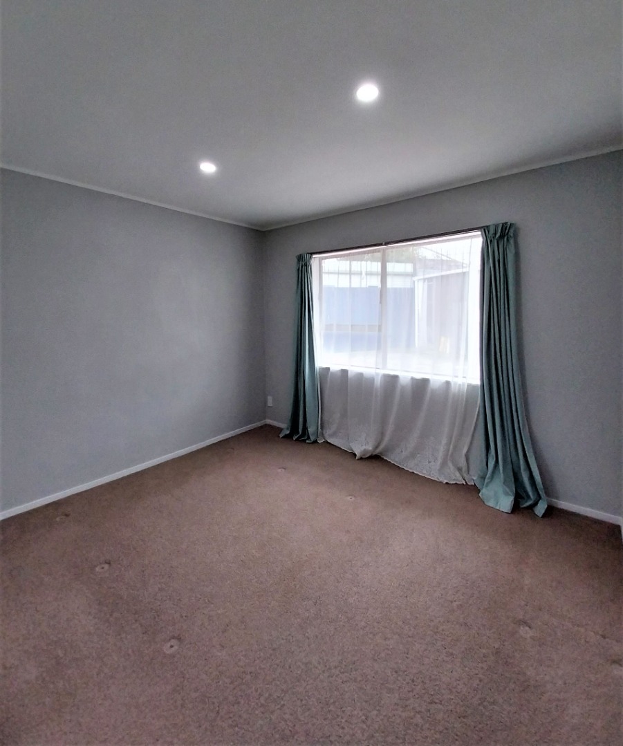 Sunny and Quiet 3x bed Unit photo