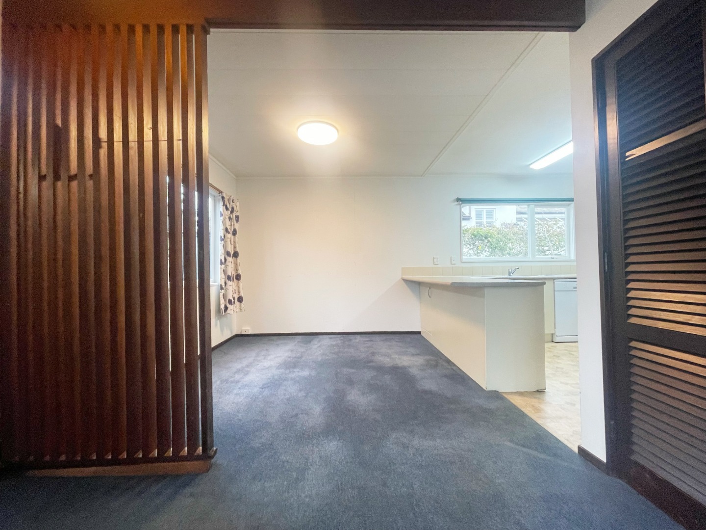 Sunny 4 bedroom 2 bathroom + Study near Milford Beach & Park photo