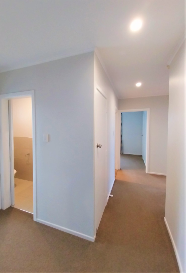 Comfortable Three bedroom family home. photo