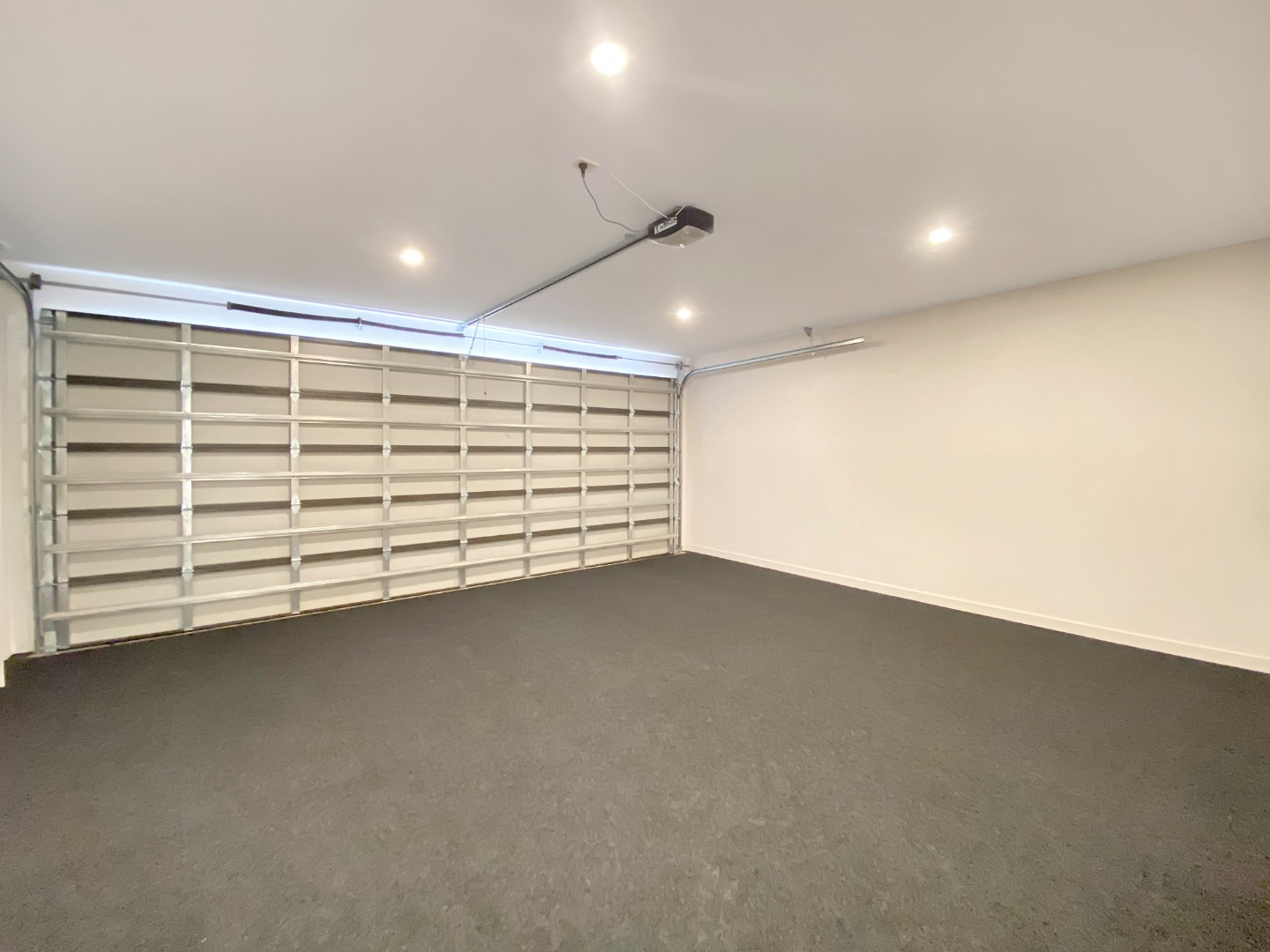 Remuera- 4 bedroom 3.5 bathroom includes 2 ensuite  photo