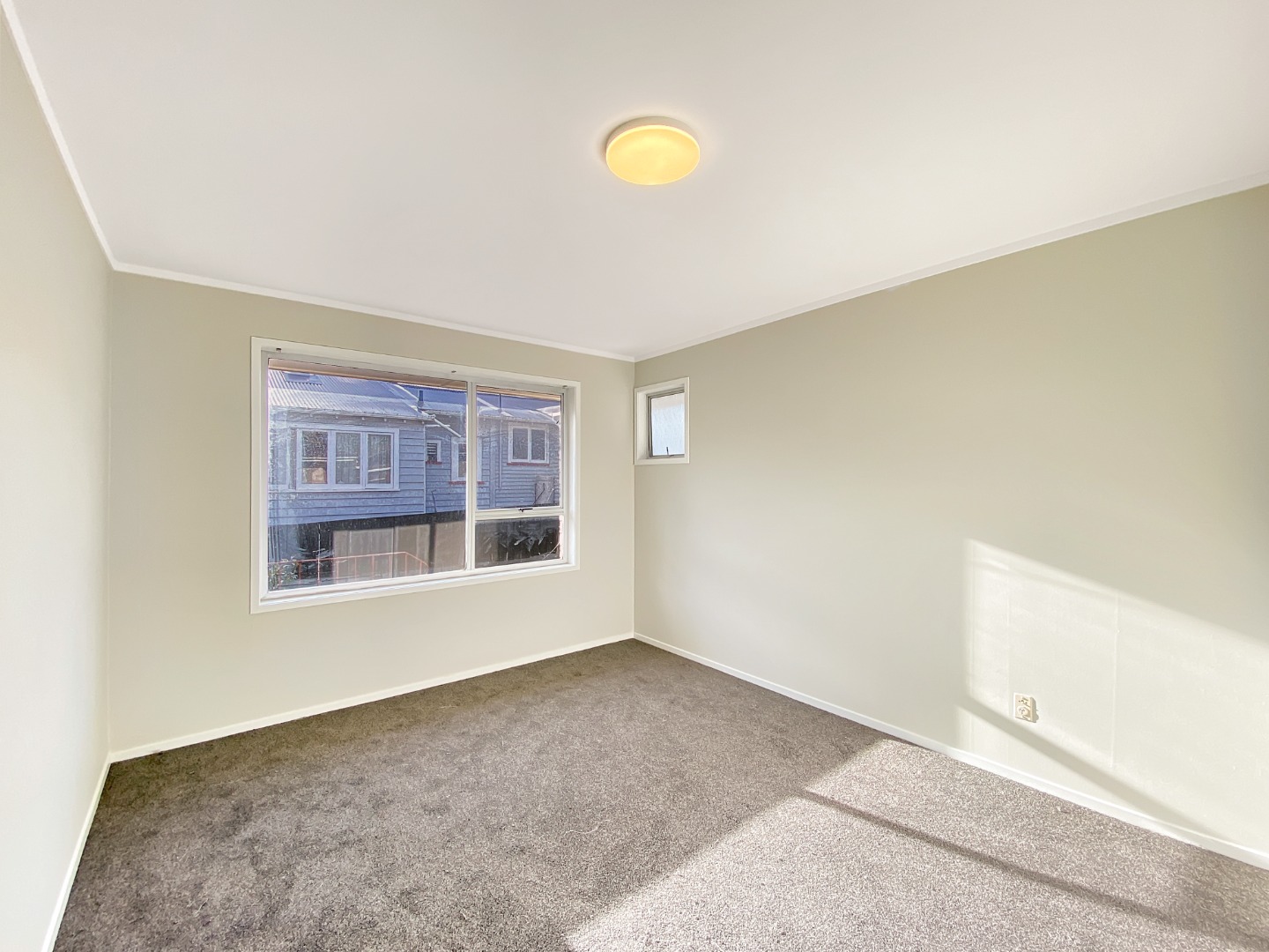 MT ALBERT - 2 bedroom unit with a garage photo
