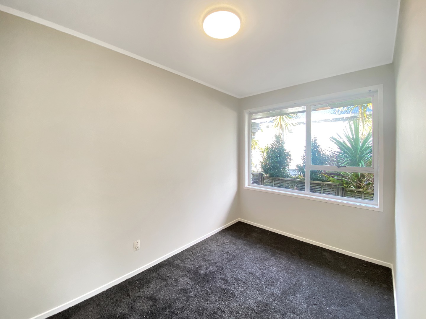 MT ALBERT - 2 bedroom unit with a garage photo