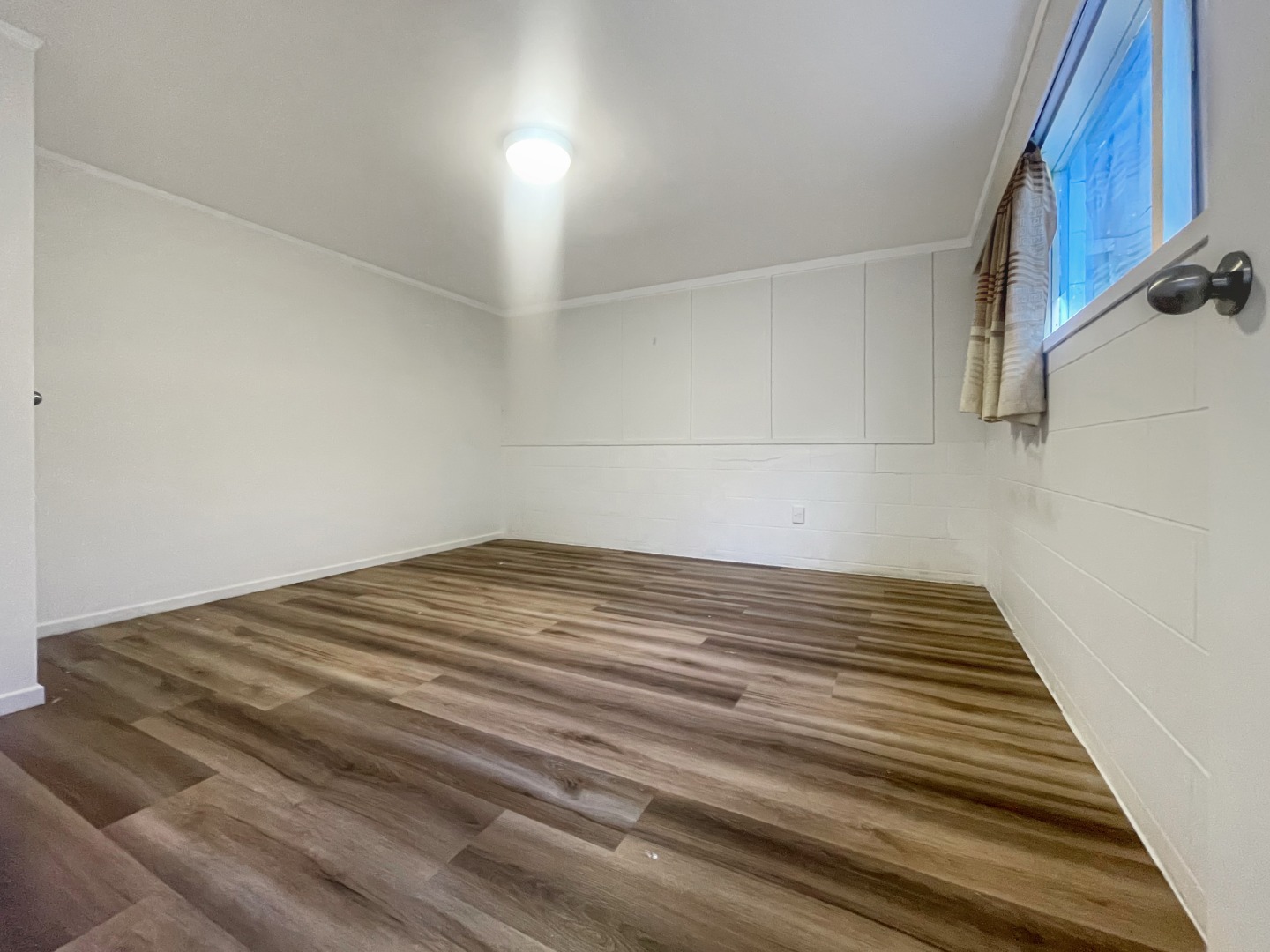 Sunny 4 bedroom 2 bathroom + Study near Milford Beach & Park photo