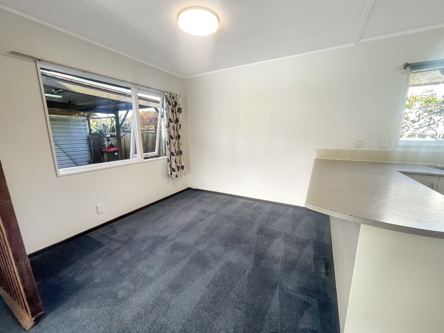 Sunny 4 bedroom 2 bathroom + Study near Milford Beach & Park photo