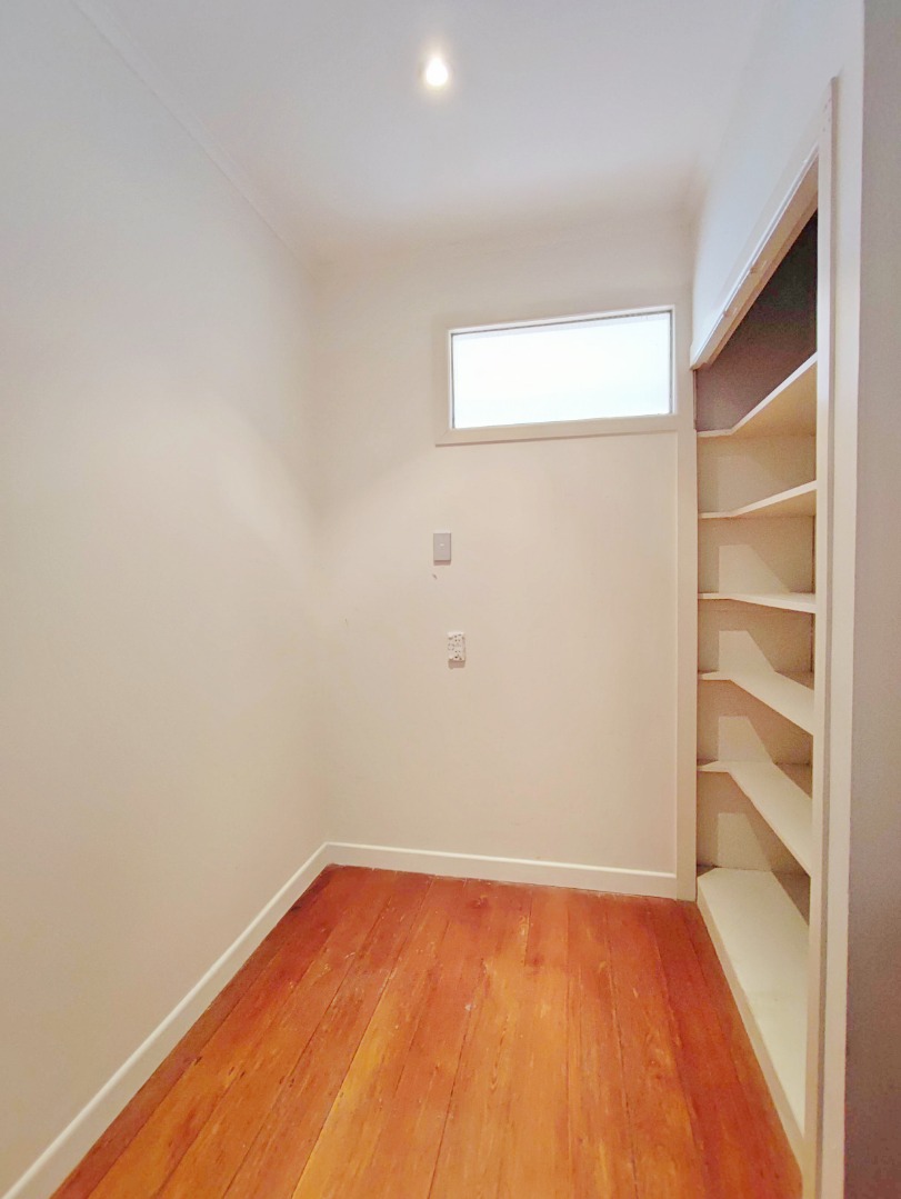 Sunny 5 Bedroom house in the prime location of Takapuna  photo