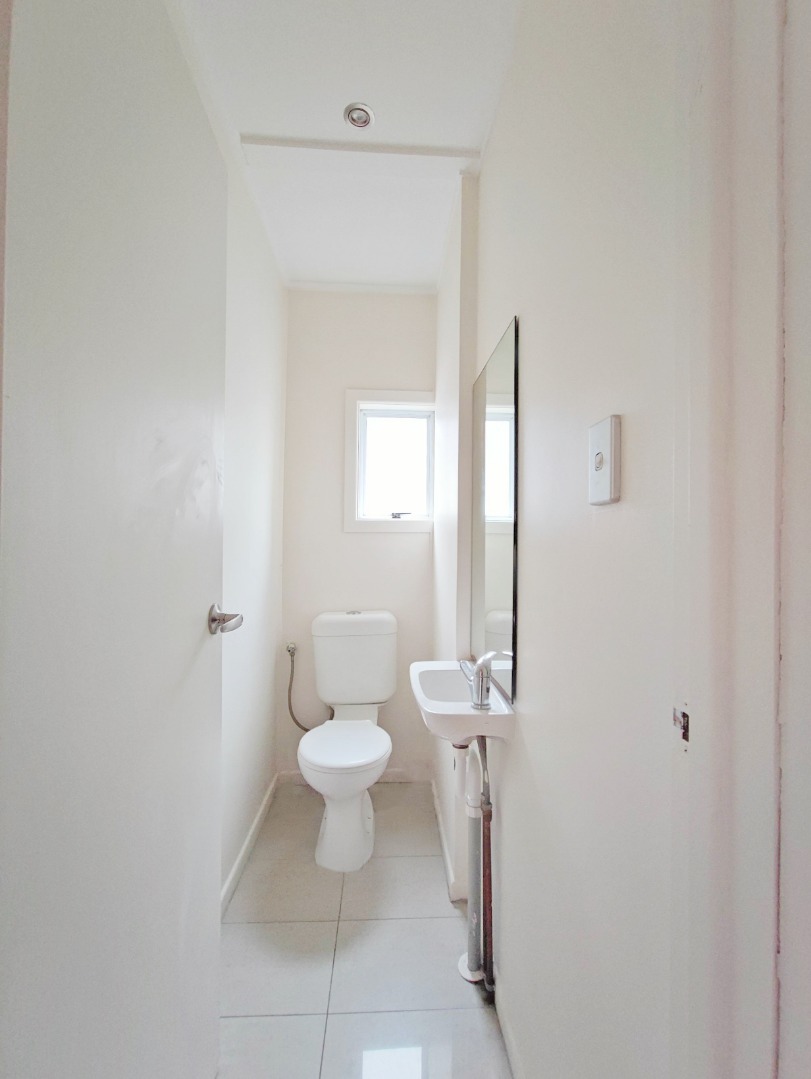 Sunny 5 Bedroom house in the prime location of Takapuna  photo