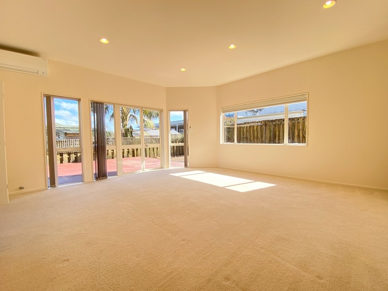 EPSOM - 4 Bedrooms and 3 Bathroom House photo