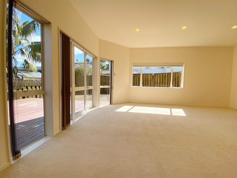 EPSOM - 4 Bedrooms and 3 Bathroom House photo