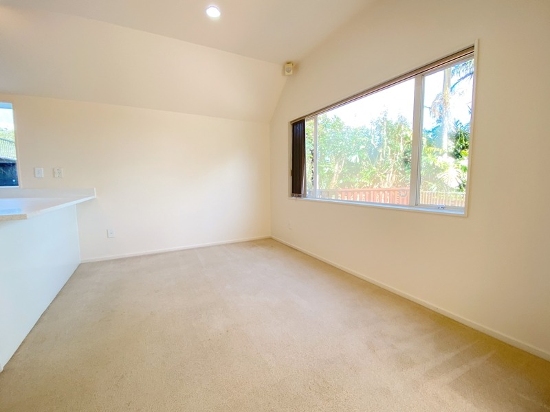 EPSOM - 4 Bedrooms and 3 Bathroom House photo
