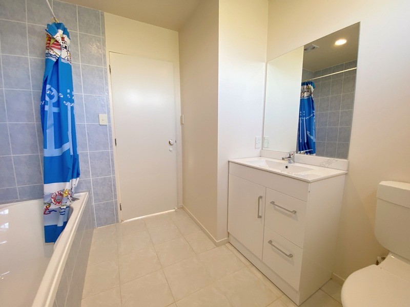 EPSOM - 4 Bedrooms and 3 Bathroom House photo