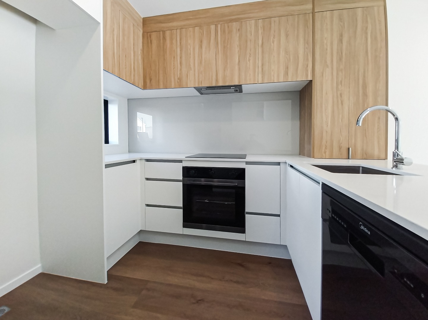 Nearly new Selo Park Townhouse photo