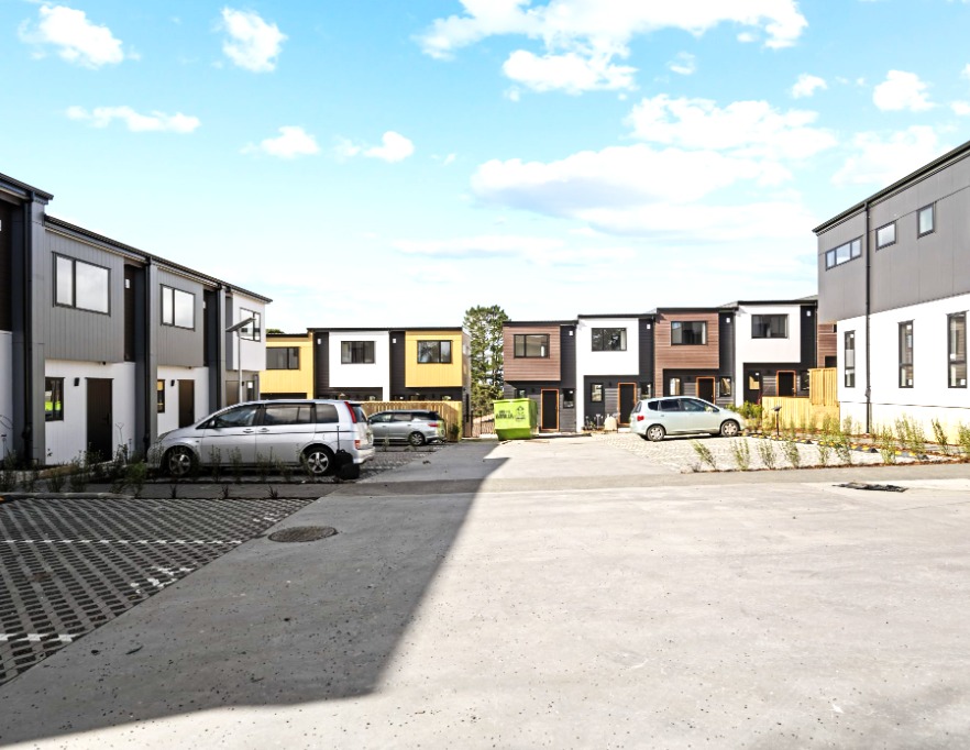 Townhouse Elevated Views! photo