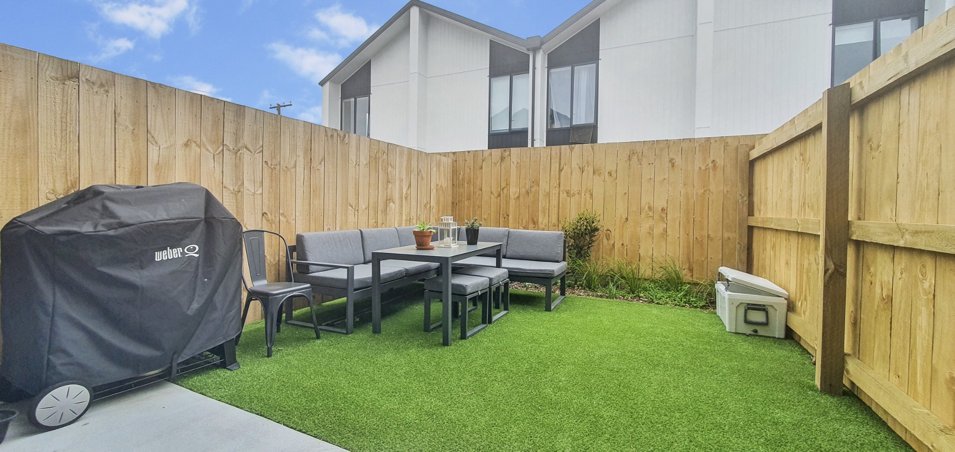 Otahuhu - Near New 3 Bedroom Townhouse  photo