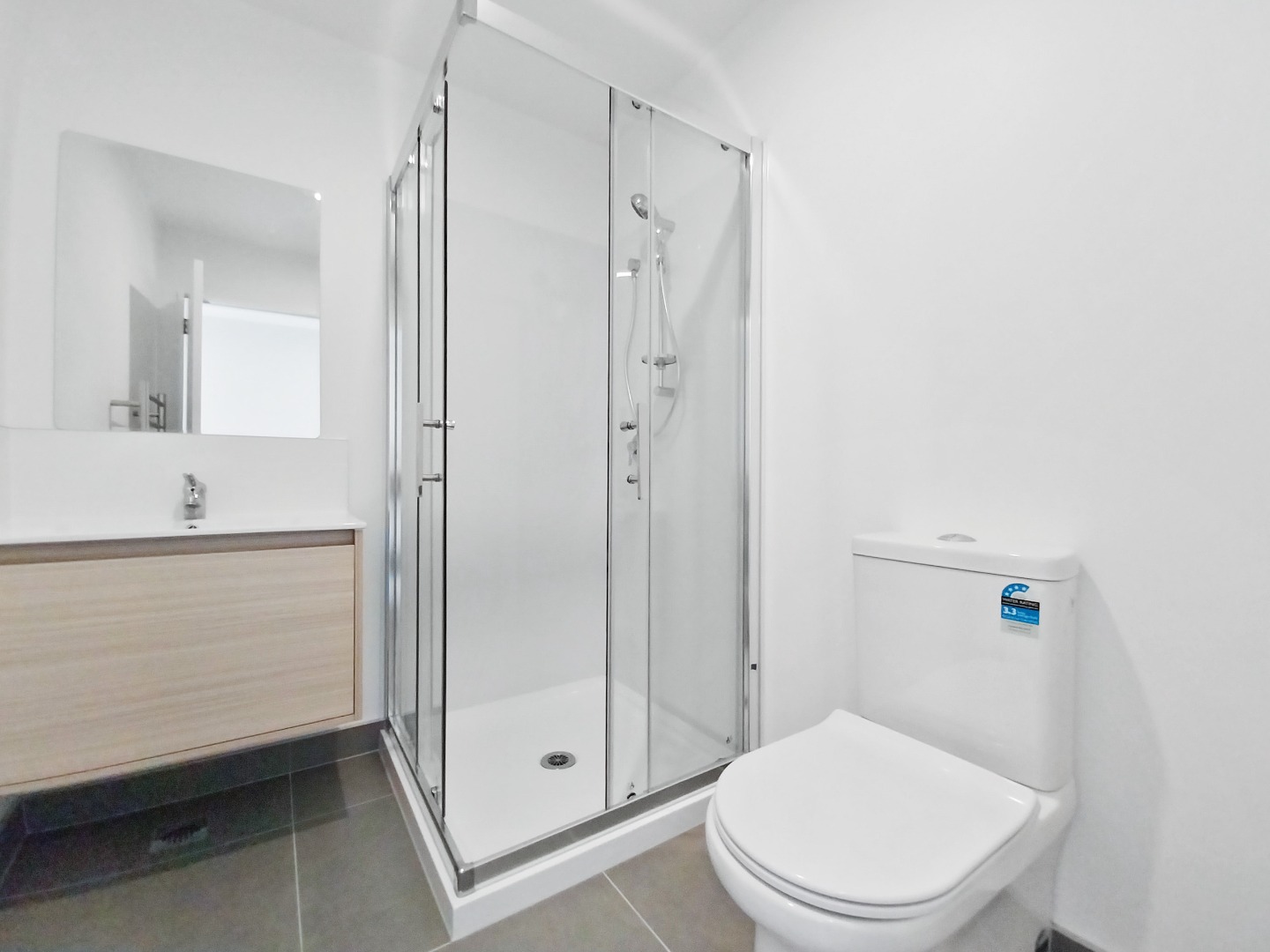 3 bdrm home Mangere Bridge photo