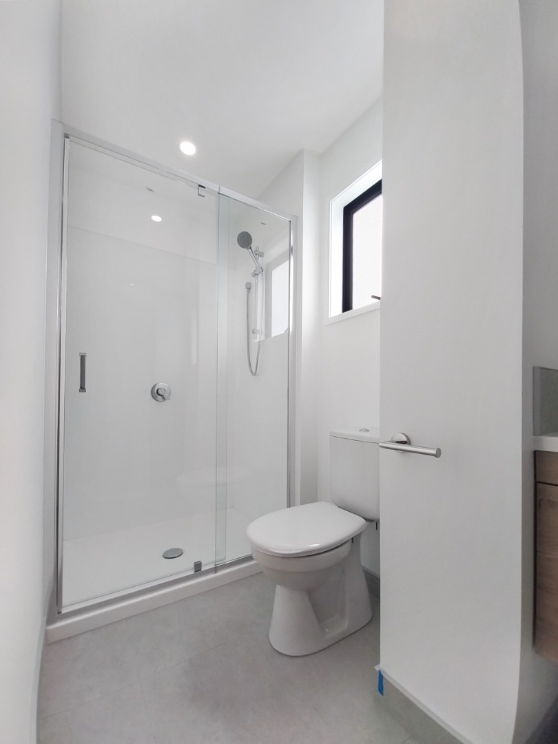RENT REDUCED BE QUICK - Extended Family or Couples!  4 Bdrms/2.5 Bthrms photo